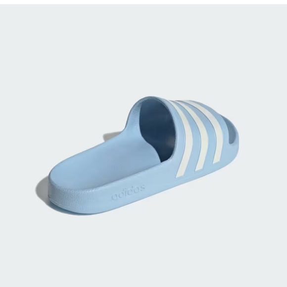 Brand New Adidas Women’s Adilette Aqua Blue Slide Sandals, Size 10, NWT - Picture 3 of 5